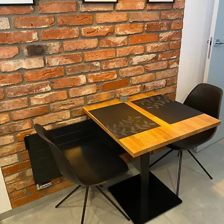 Rzekotka Zielona Dereniowa 60