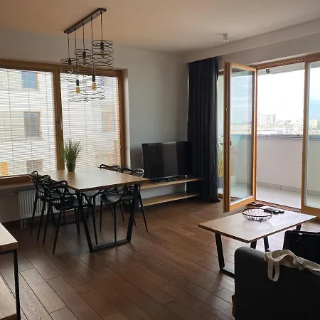 Rzekotka Zielona Dereniowa 60 Apartment Warsaw