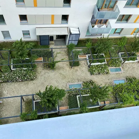 Rzekotka Zielona Dereniowa 60 Apartment